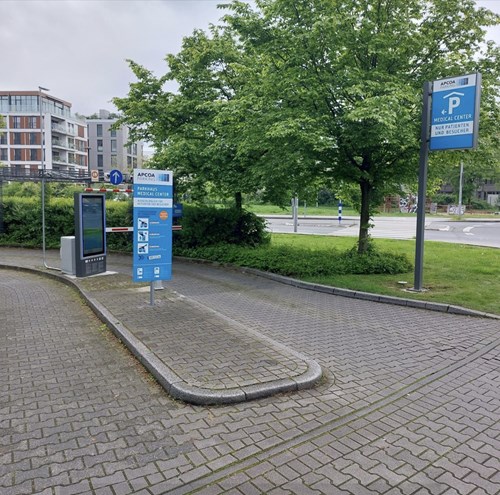 parking lot duesseldorf medical centre