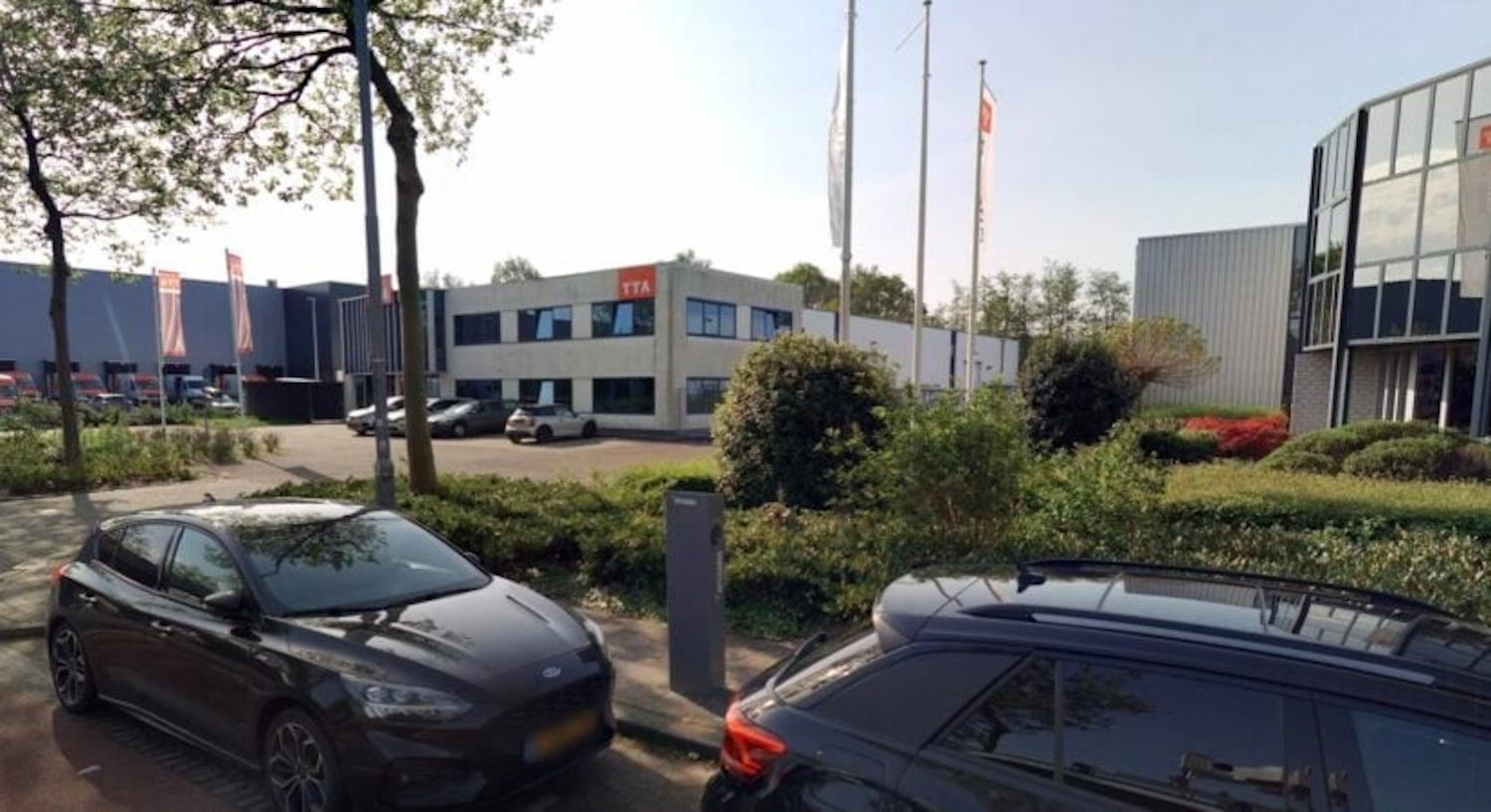  Opcharge Places 100th Charge Point in Dordrecht 