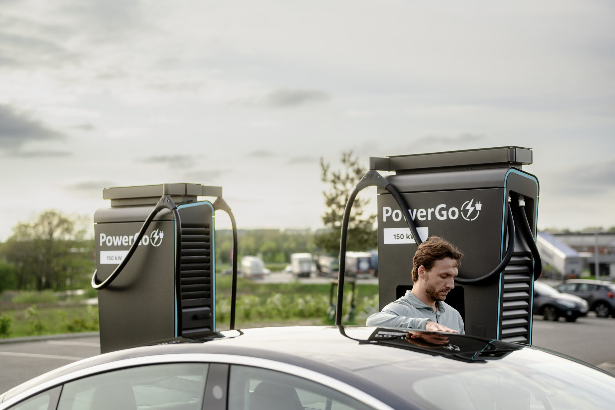 Introducing Fast Chargers to Car Dealerships